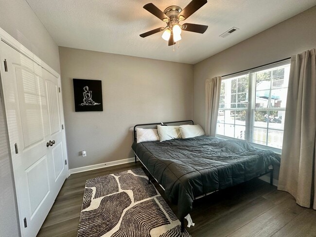 Photo - 1218 Summit Ave