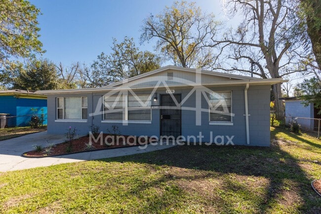 Photo - 1828 W 33rd St House