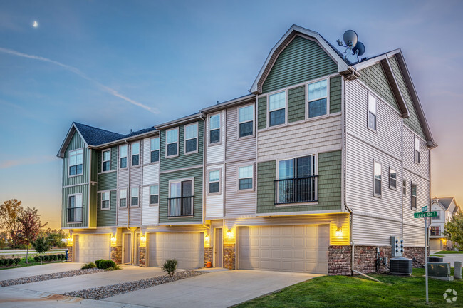 Building Photo - Village at Maple Bend Townhomes