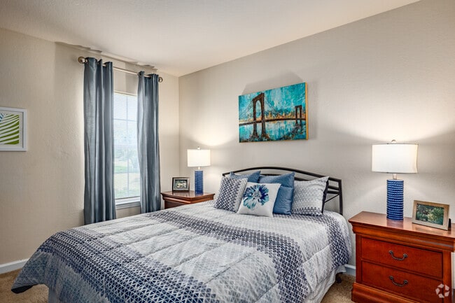 2BR, 2BA - 1,109SF - Second Bedroom