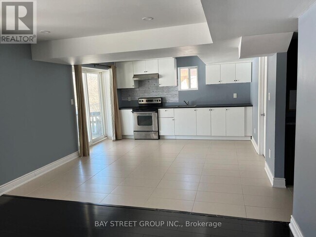 Photo - 8 Dovetail Dr