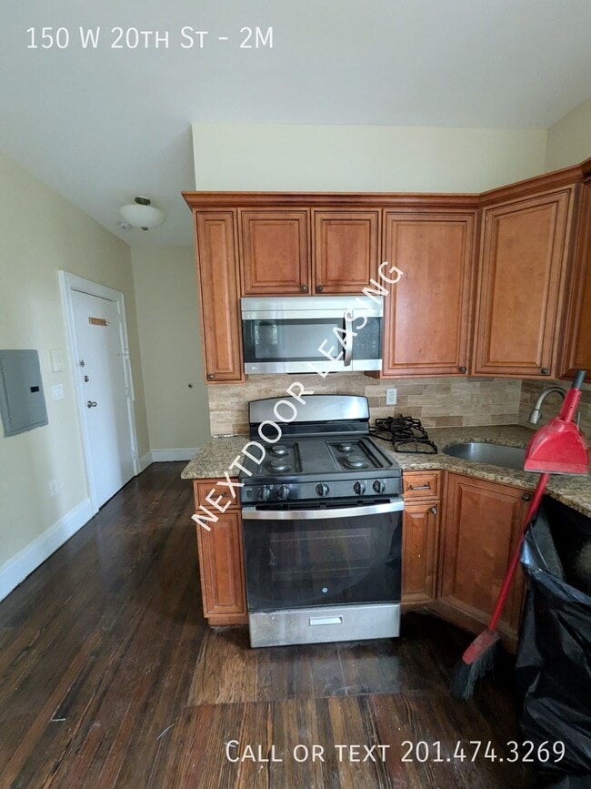 Photo - 150 W 20th St Unit 2M