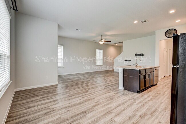 Photo - 24810 Lorenzo Glaze Trail