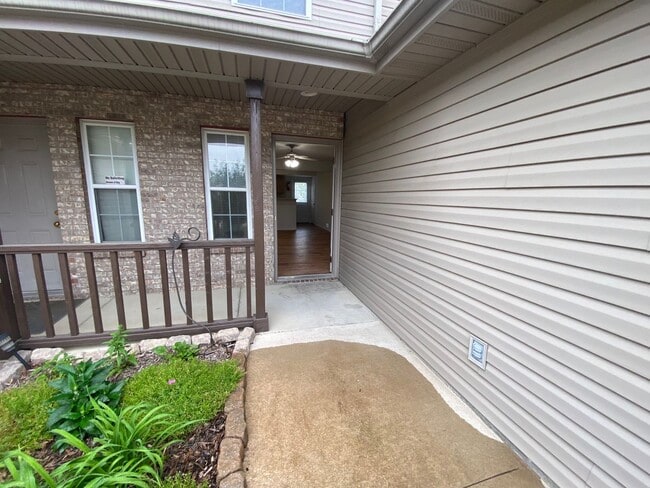 Photo - Spacious 4-Bedroom Home with 2-Car Garage in Columbia, MO