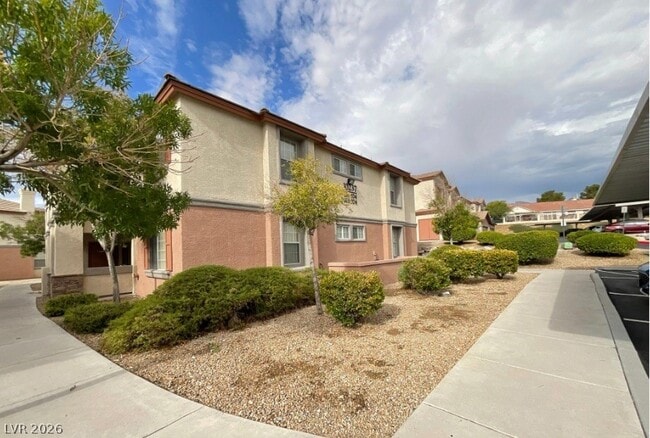 Photo - 10237 King Henry Ave Unidad 203