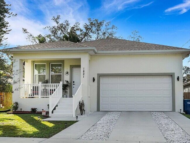 Building Photo - Modern Luxury Home for Lease in the Heart of Tampa