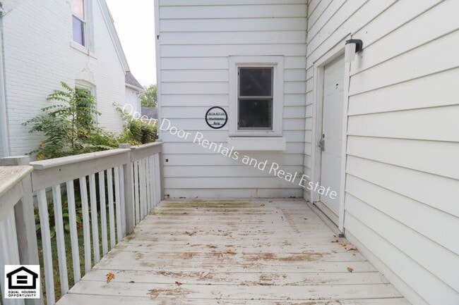 Photo - 927 Nuttman Ave Unit 927 Nuttman Ave