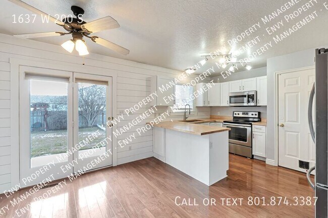 Photo - 1637 W 200 S St