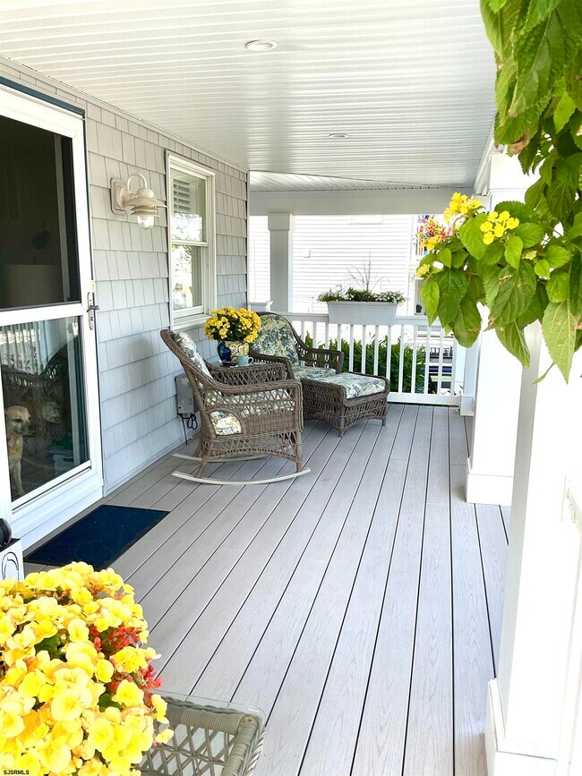 Photo - 9103 Amherst Ave Unit 1st-Winter