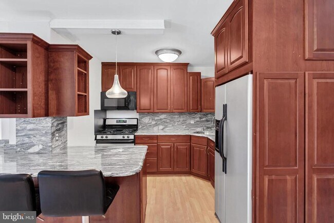 2401 H St NW