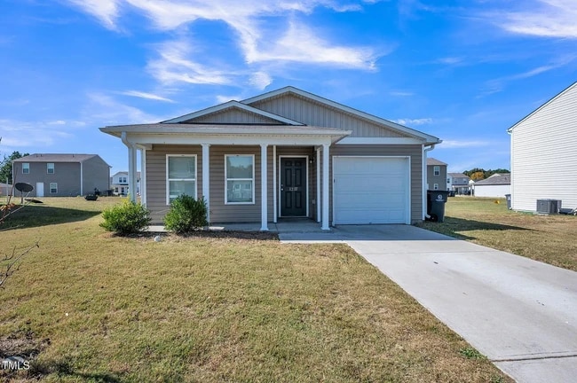 Front - 1237 Fescue Rd House