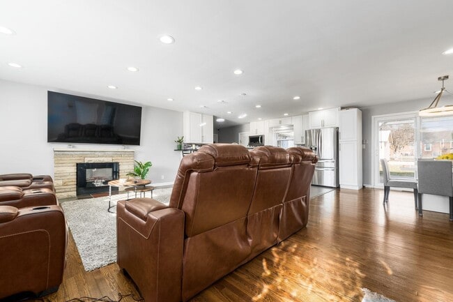 Photo - 1316 College Ave