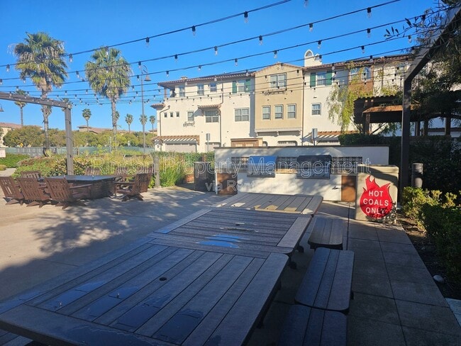 Photo - 209 Westpark Ct Unit 403