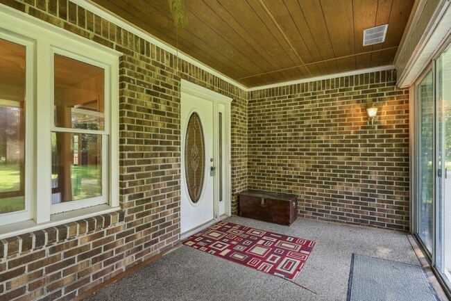 2260 Indian River Rd