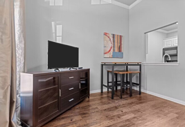 Midtown Apartments