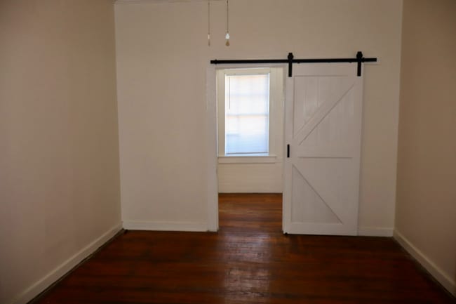 Photo - 354 Charles St