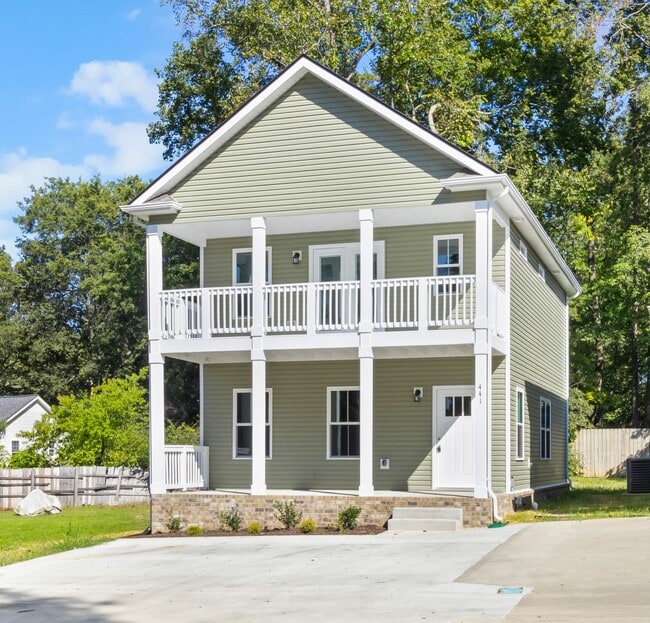 Photo - Close to Downtown! Home with 3 Bedrooms and 2.5 Baths.