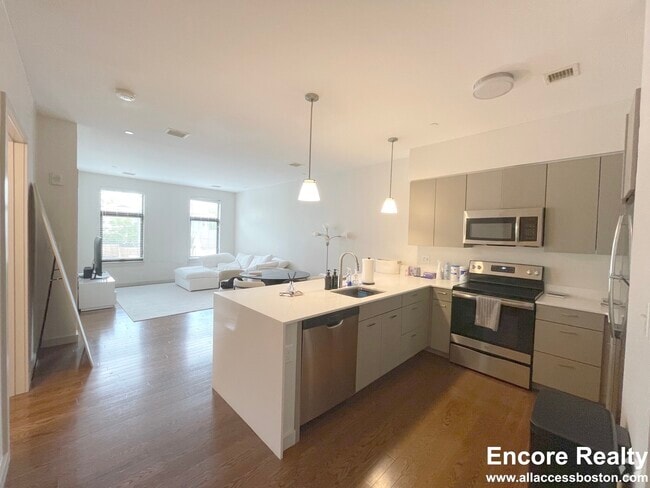 Building Photo - 455 Harvard St Rental