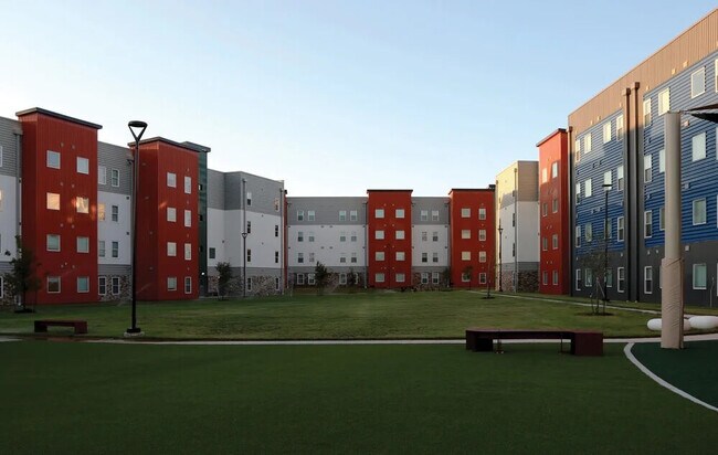 Photo - Libertad Austin