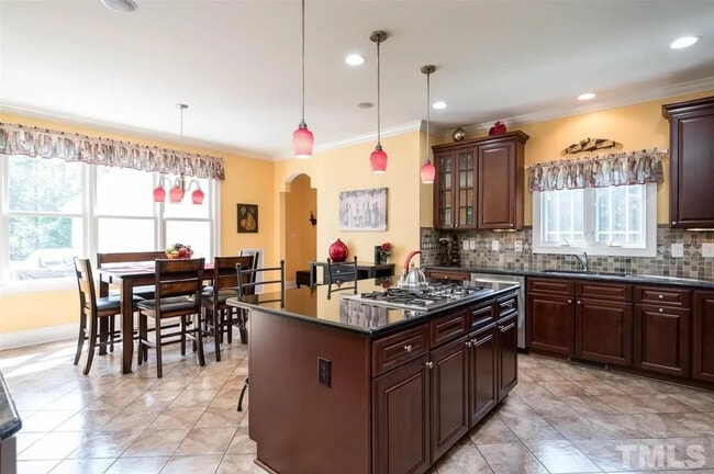 Photo - Room in House on Raven Wood Dr