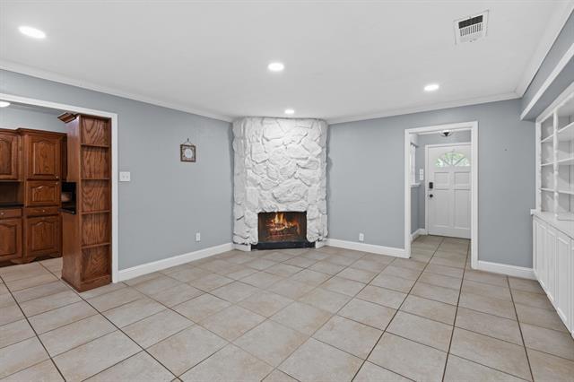 Photo - 106 S Grove Rd
