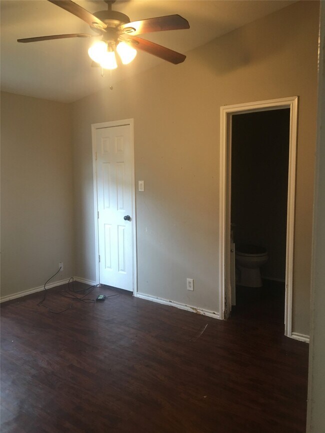 Photo - 11918 Kingslake Forest Dr