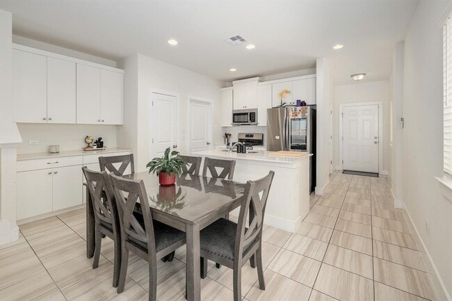 Photo - 204 Furlong Dr