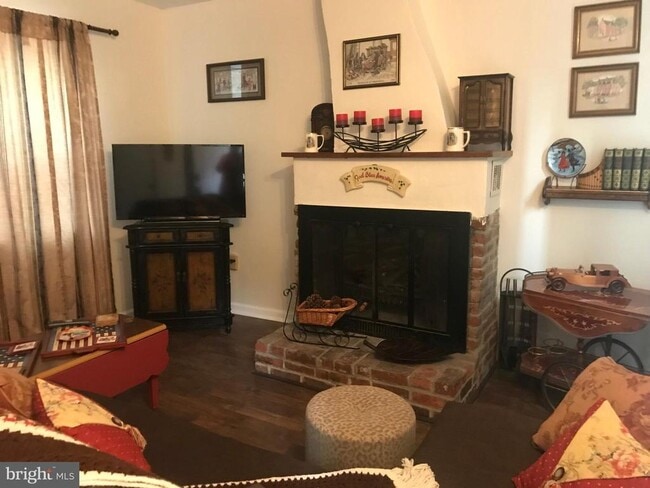 Photo - 760 S Sheridan St Townhome