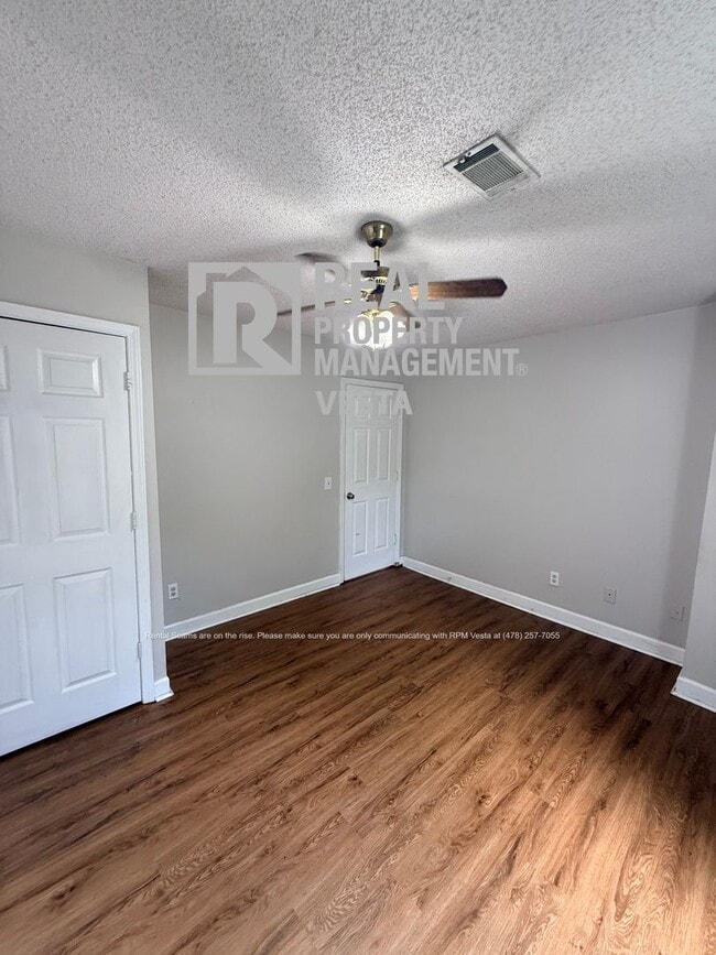 Photo - 3163 Highpoint Dr