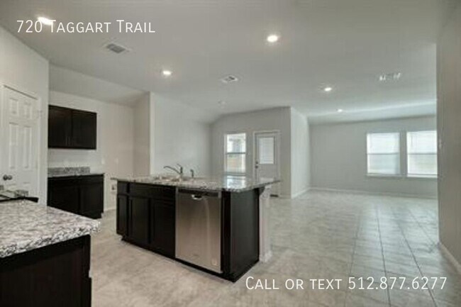 Photo - 720 Taggart Trail