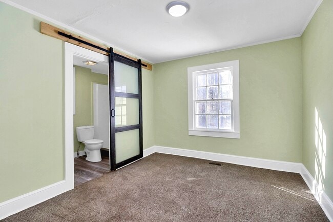 Photo - 1208 Saratoga Dr