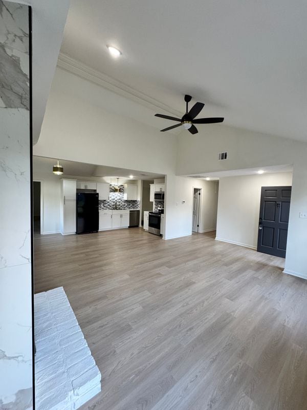 Photo - 1835 General Cleburne Ave