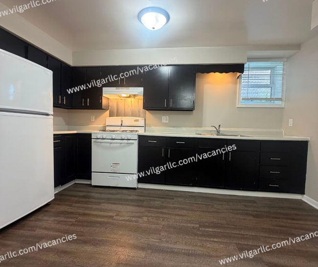3931 Ivy St Unit Garden level