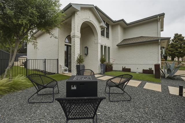 Photo - 208 Harbor Landing Dr