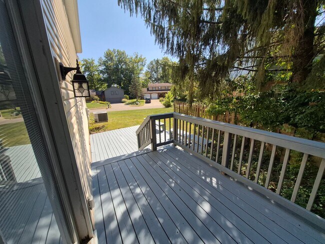 Photo - Large 2 story home!!