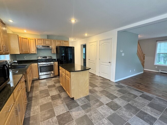 Photo - 246 Green Lake Rd