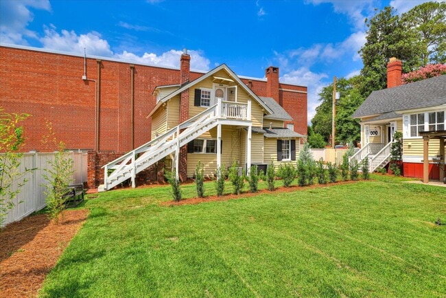 Building Photo - 241 Laurens St SW Unit Apt D