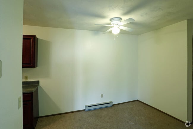 2 Bedroom - Dining Area
