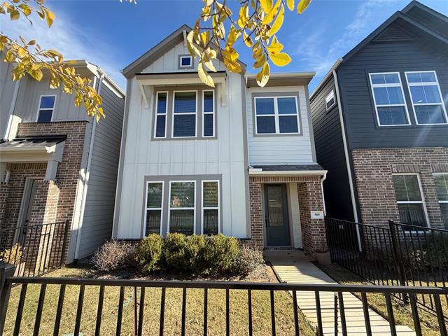 Building Photo - 509 S Mary St