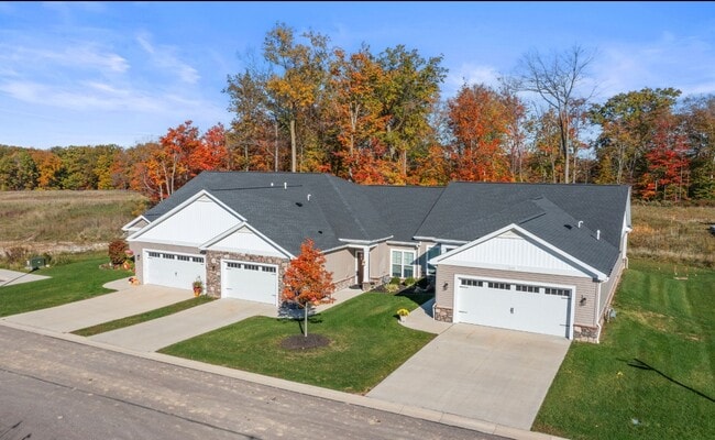 Building Photo - The Villas at Bakers Ridge