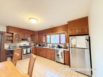 Photo - 449 Broadway Unidad 2