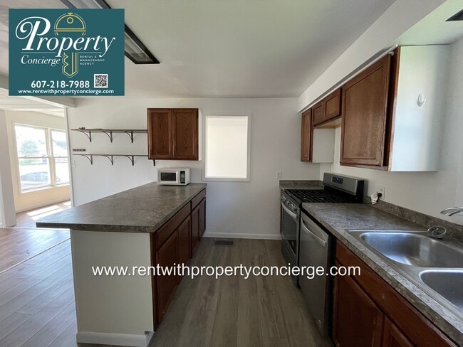 Photo - 30 Crandall St