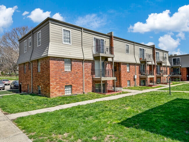 Clove Manor Apartments