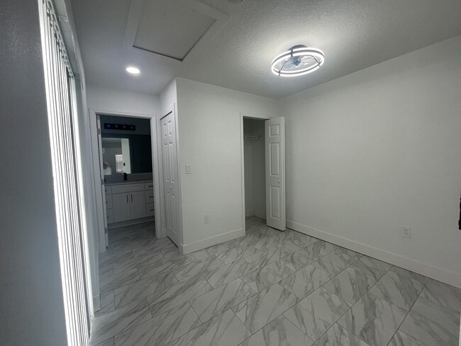 Photo - 4359 Cassius St