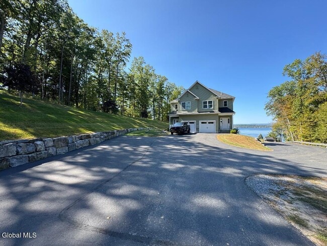 Building Photo - 546 NY-9P Rental
