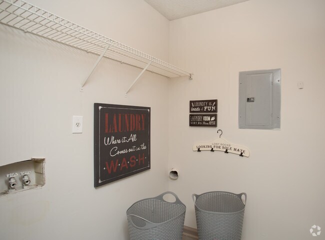 2BR, 2BA - 1,152 SF