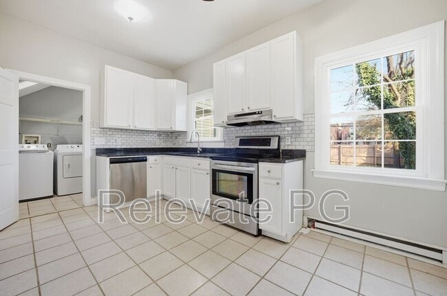 Photo - 2206 Parkwood Ave