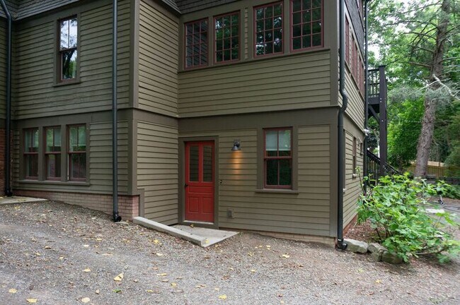 Photo - 23 Courtland Ave