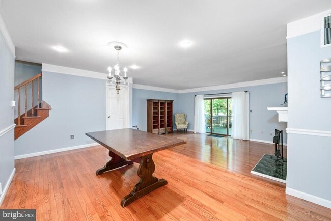 Photo - 723 Kings Croft Dr