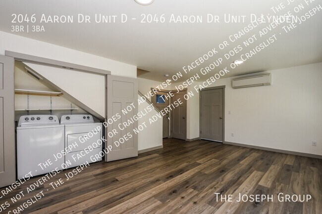 Photo - 2046 Aaron Dr